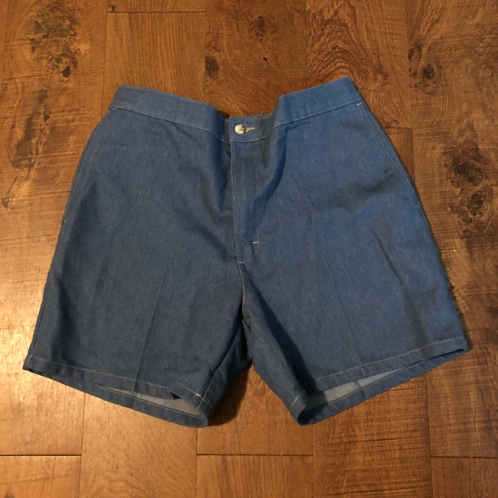 Woman’s shorts denim size M